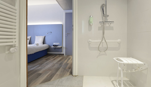 Osoby so zdravotným postihnutím a sprchové kabíny - lepšie ako vaňa?