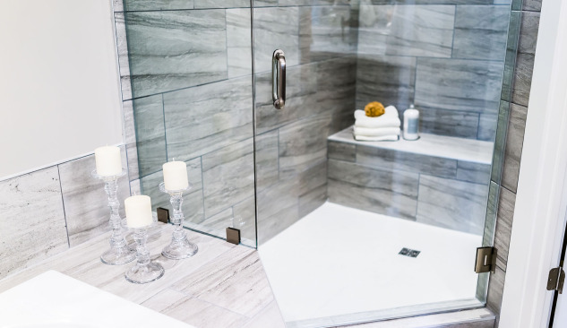 Ktorý sprchovací kút si vybrať - plytký alebo hlboký?