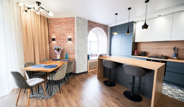 Aké podlahové panely do kuchyne vybrať? Stojí to za to?