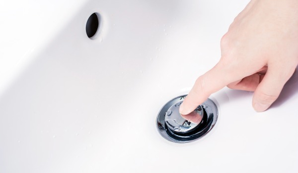 Ako funguje klik-klak zátka?